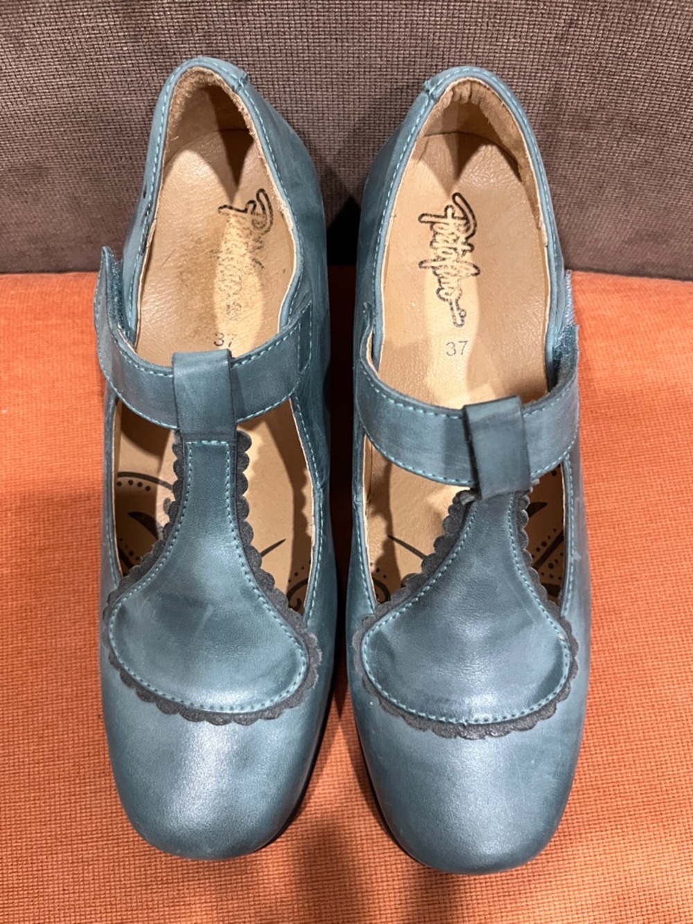 Portofino Leather Shoes in Mid Blue tone size 37